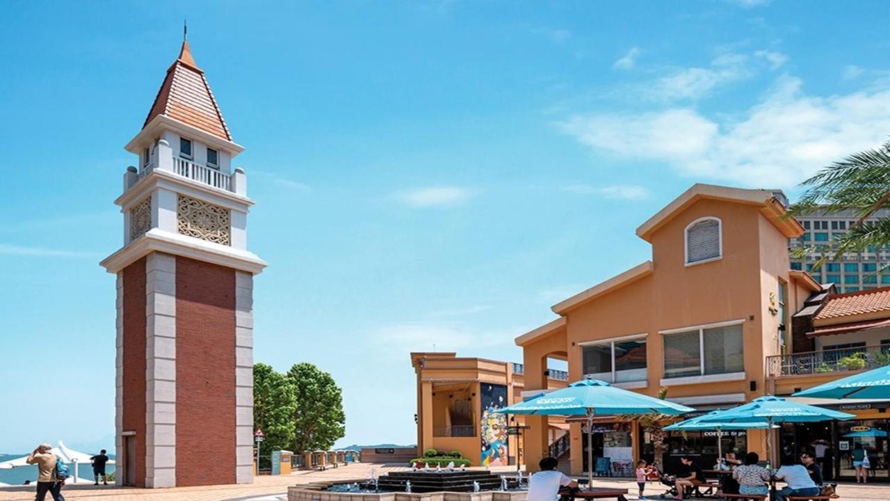 Auberge Discovery Bay Hong Kong Exterior photo