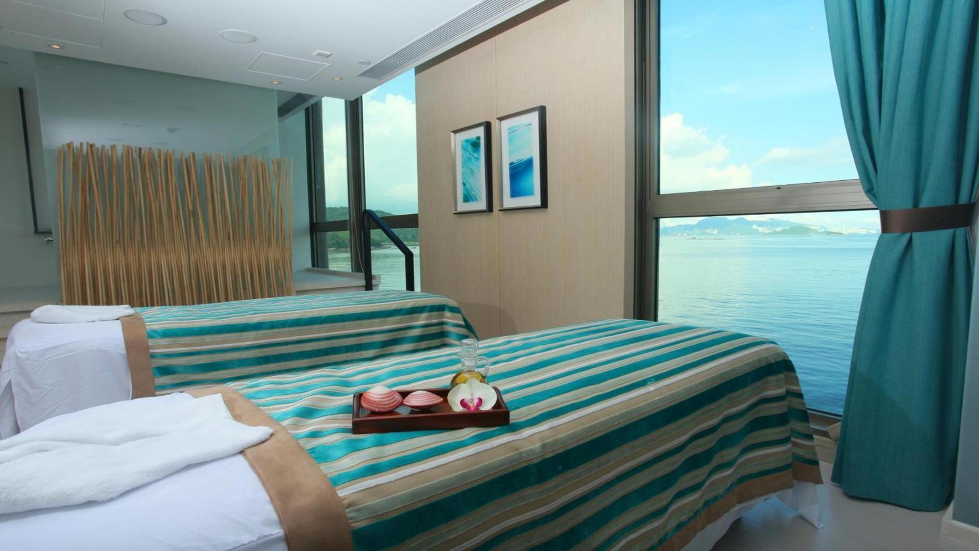Auberge Discovery Bay Hong Kong Exterior photo